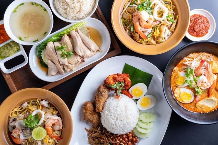 What do people eat in Singapore?